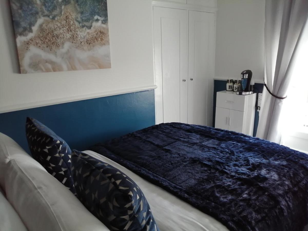 Burleigh Guest House Llandudno Bagian luar foto