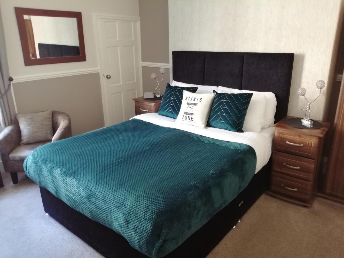 Burleigh Guest House Llandudno Bagian luar foto