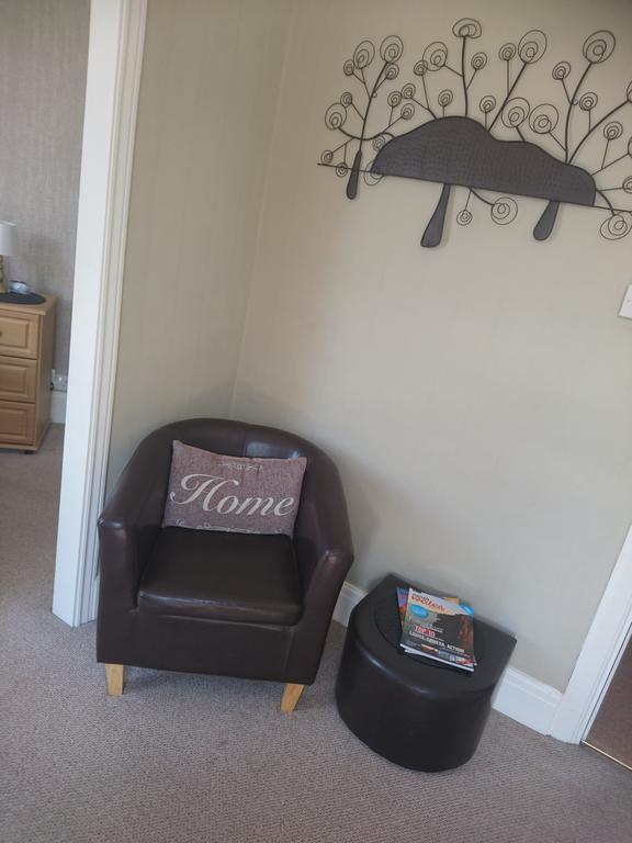 Burleigh Guest House Llandudno Bagian luar foto